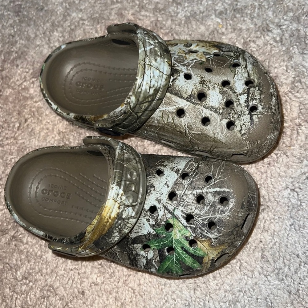 Crocs